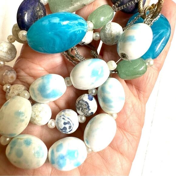 Multi strand beaded natural stones necklace - Picture 8 of 11